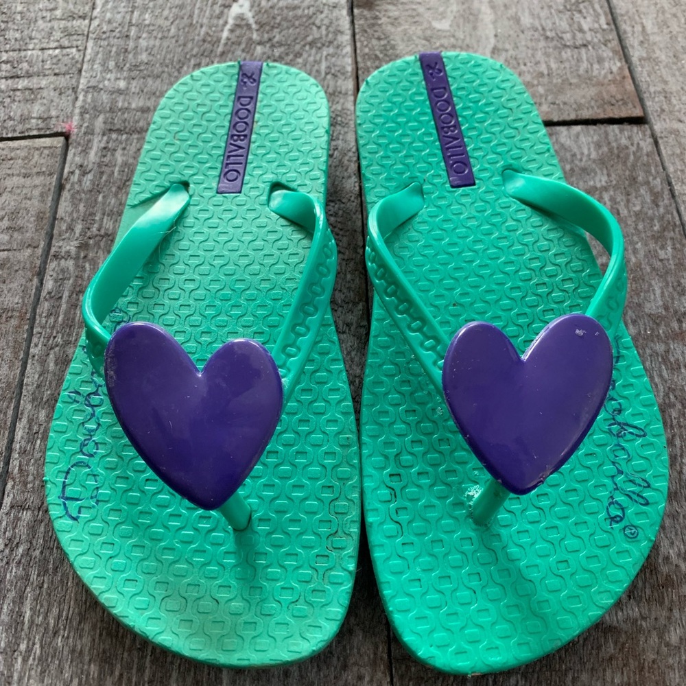 Dooballo Blue Heart Flip Flops